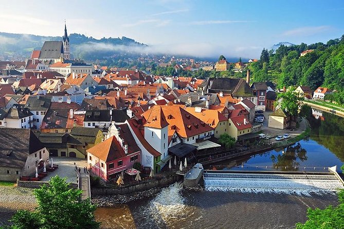 Private Luxury Transfer to Cesky Krumlov from Prague - The trip itself: south-Bohemian views and flexible stop requests