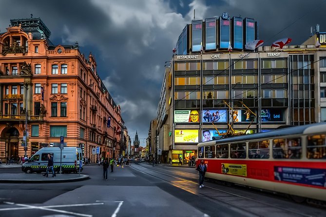 Private & Personalized Prague Night Tour with a Local Guide - Food, Drinks, and Tickets: What’s Included vs. What You Handle