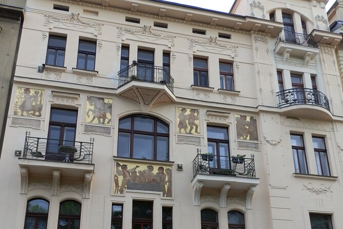 Private Prague Art Nouveau and Cubism Walking Tour - The House at the Black Madonna: Prague Cubism’s flagship energy