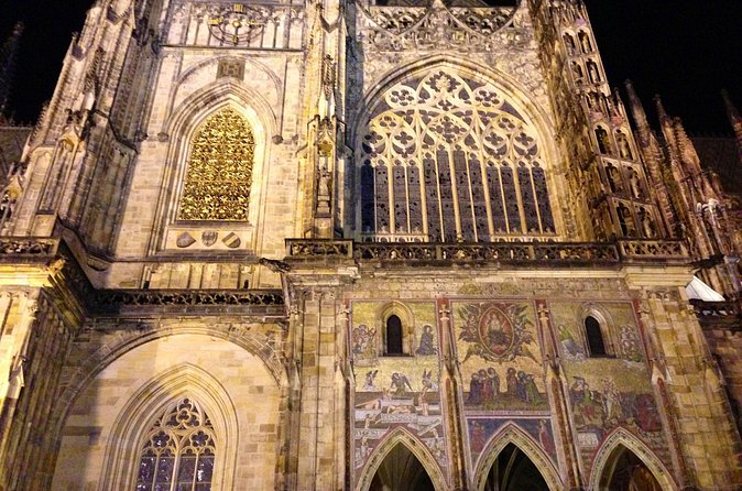 Private Prague Castle and Lobkowicz Palace Half-Day Tour - Old Royal Palace: The Seat That Explains the Place