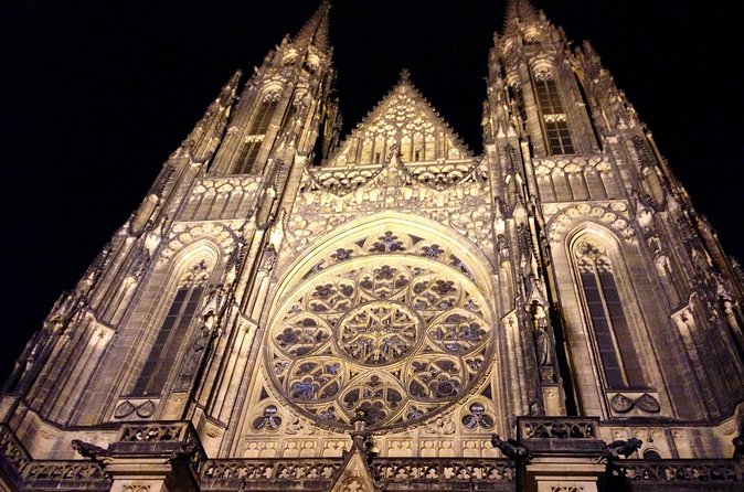 Private Prague Castle and Lobkowicz Palace Half-Day Tour - Transportation, Pace, and How the Private Format Saves Your Day