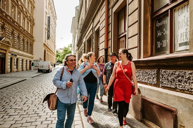 Private Prague City Highlights Tour with a Stop at a Czech Cafe - Lesser Town alleys: Baroque charm and the kind of wandering you can control