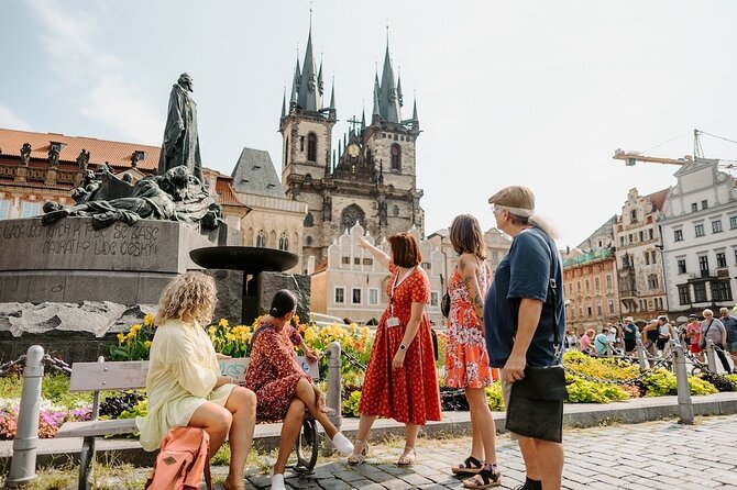 Private Prague City Highlights Tour with a Stop at a Czech Cafe - Municipal House: Art Nouveau + a modern political moment