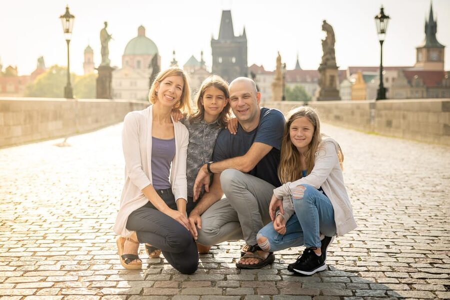 Private Prague Sunrise Photoshoot + Walking Tour - Practical tips that make your session smoother