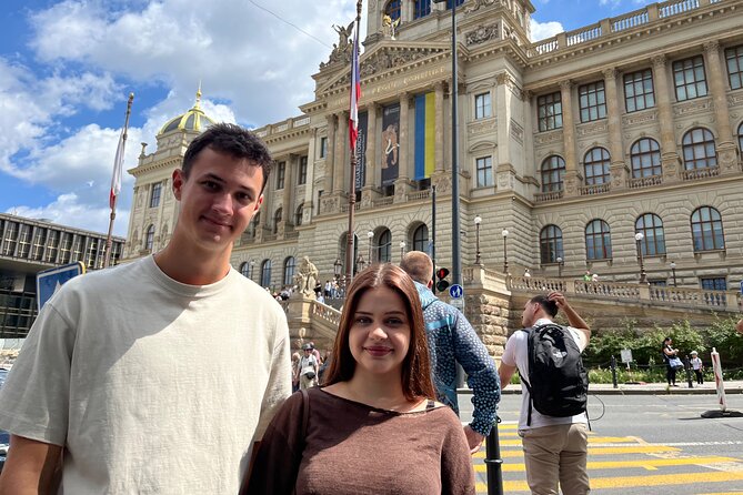 Private Prague Tour with Transfers and Local Tastings - Prague Castle: more than a gate and a view