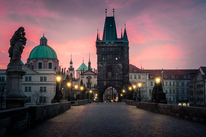 Private Prague Tour - Mala Strana Start: St Nicholas and the Feel of the Left Bank