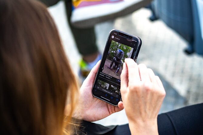 Private Prague Walk with Your Local Buddy - The local guide factor: how your questions shape what you notice
