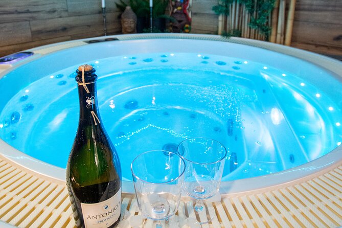 Private Spa with Jacuzzi and Sauna - BLACK ZONE - Price and value: is $89.36 per person worth it?