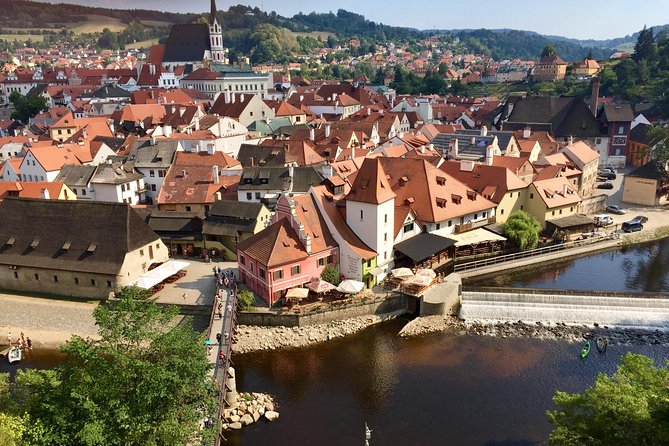Private Tour: Cesky Krumlov Day Trip from Prague - Church of St. Vitus: Short Stop, Clear Context