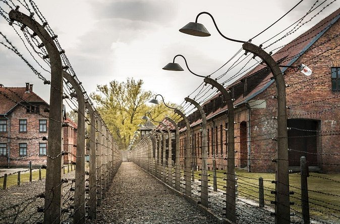 Private Tour to Auschwitz from Prague - Should you book it? My practical take