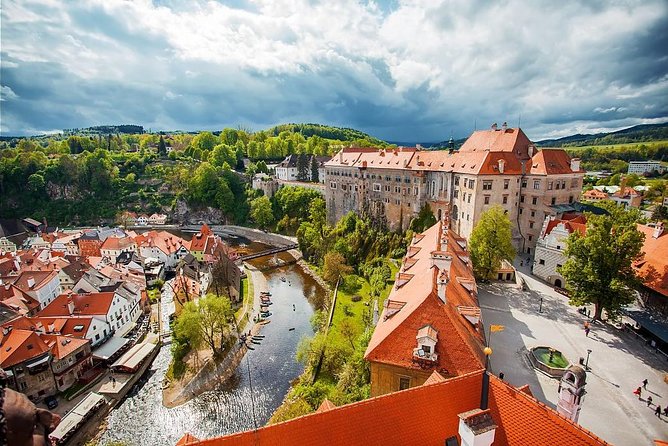 Private Tour to Cesky Krumlov from Prague - Private pickup from Prague: the part that makes the trip feel easy