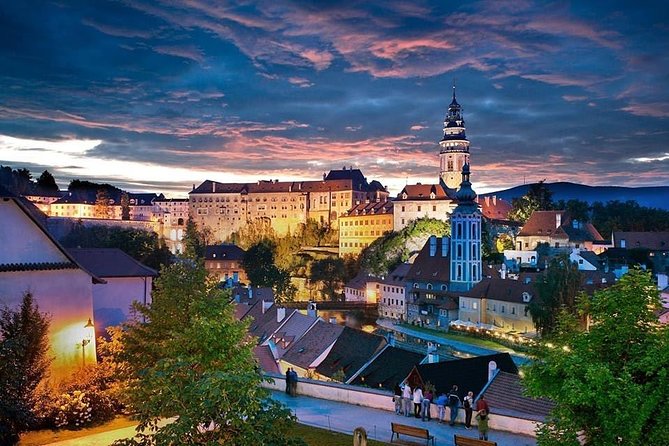 Private transfer in a Sanitized Car Prague to Vienna with 2h stop Cesky Krumlov - Key things to know before you go
