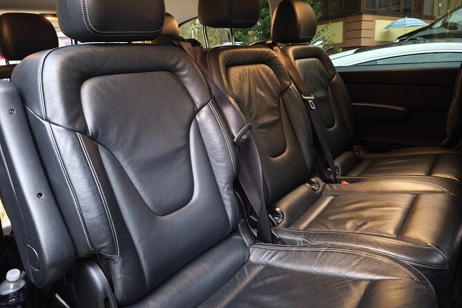 Private Transfer in Mercedes V-Class Minivan - Who this transfer is best for (and who might want something else)