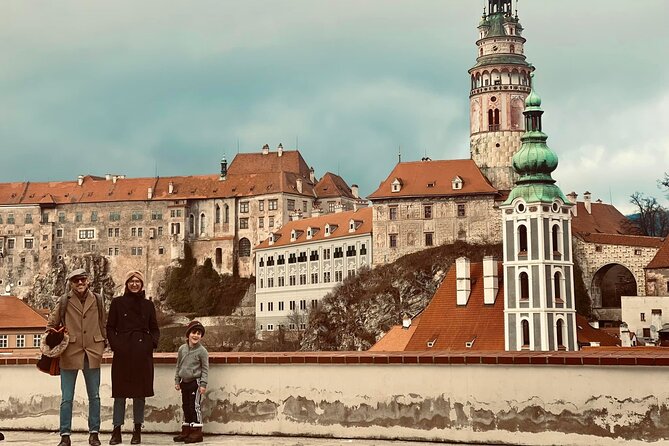 Private UNESCO Český Krumlov Trip from Prague with Local Guide - Latrán houses: craft shops, historic lanes, and the Eggenberg Brewery stop