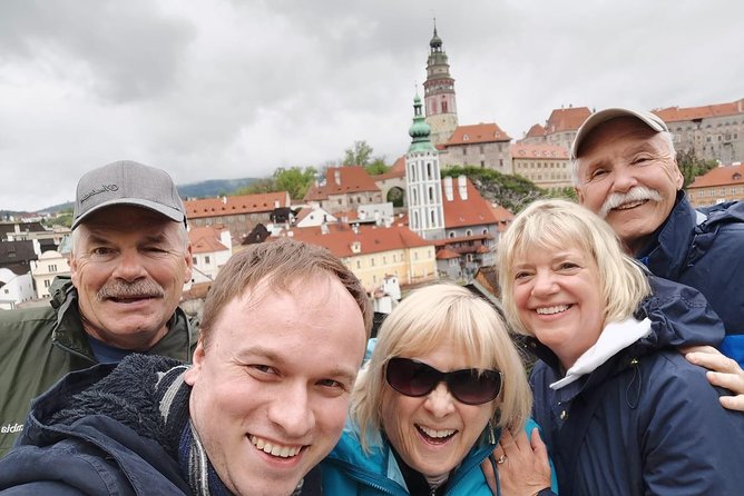 Private UNESCO Český Krumlov Trip from Prague with Local Guide - Historic Center highlights: colorful facades, Town Hall, plague column