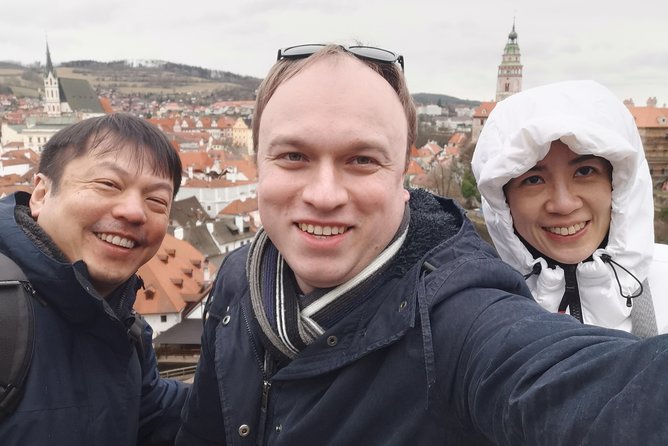 Private UNESCO Český Krumlov Trip from Prague with Local Guide - The best viewpoint finish, then a real 2-hour reset