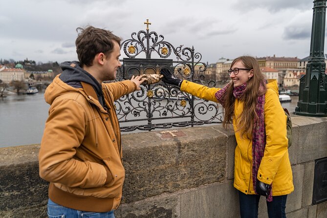 Private Walking tour: From Charles Bridge to Prague Castle - The alchemy stop at Jánský vršek and the stories you carry onward