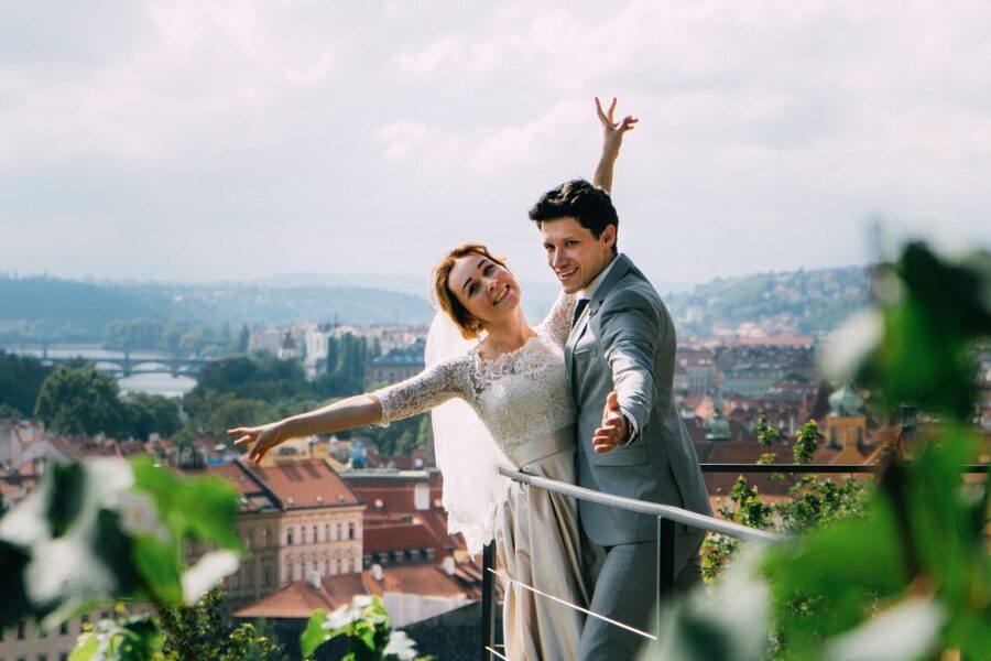 Professional photoshoot in Prague - 1 hour, 30 or 15 min - Getting Your Digital Photos in 48 Hours: Edited, Sent, and Ready to Use