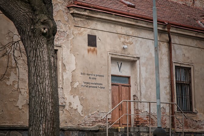 Psychiatric Hospital & Abandoned Cemetery - Who this tour is best for—and who should skip it