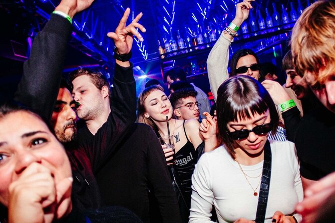 PUB CRAWL IN PRAGUE | Admission Ticket - Drinks, crowds, and that all-important Tuesday vibe