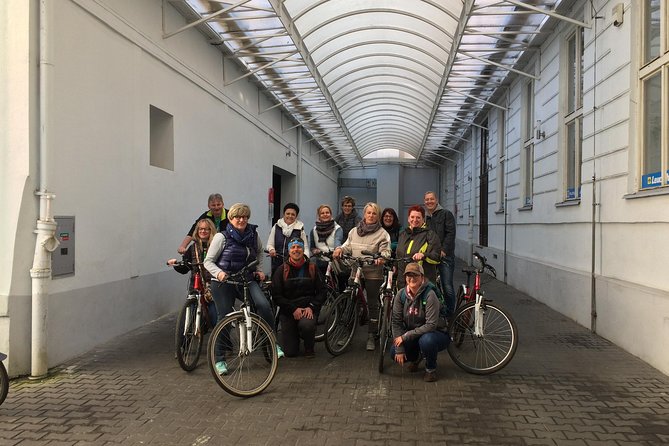 Radtour durch Prag auf Deutsch - Getting Your Bearings on a German-Language Prague Bike Tour