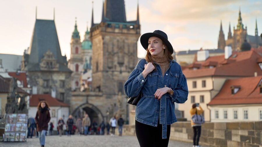 Romantic Photoshoot Experience for Couples in Prague - Finding Your Photographer at Four Seasons Prague (and Staying On Schedule)