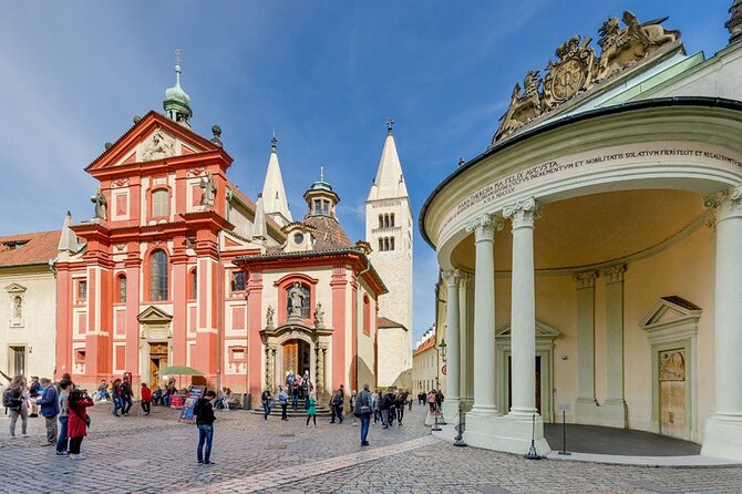 Self-Guided Audio Tour - Prague Castle District - Golden Lane: the alchemist-and-goldsmith legend and the endgame