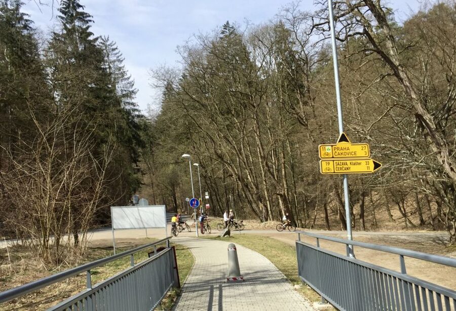 Self-Guided Bike Tour to Unetice Brewery - Únětice: the brewery lunch stop and why this part is worth it
