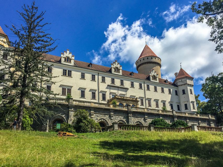 Self-Guided Bike Tour to Unetice Brewery - Dresden–Prague bike path and the Troja/ Holešovice return vibe