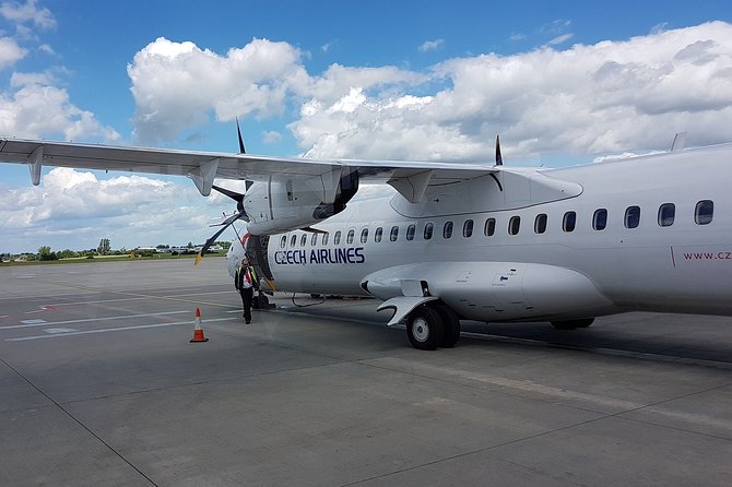 Shared Departure Transfer: Prague Hotel to Prague Airport - Quick Hits Before You Book