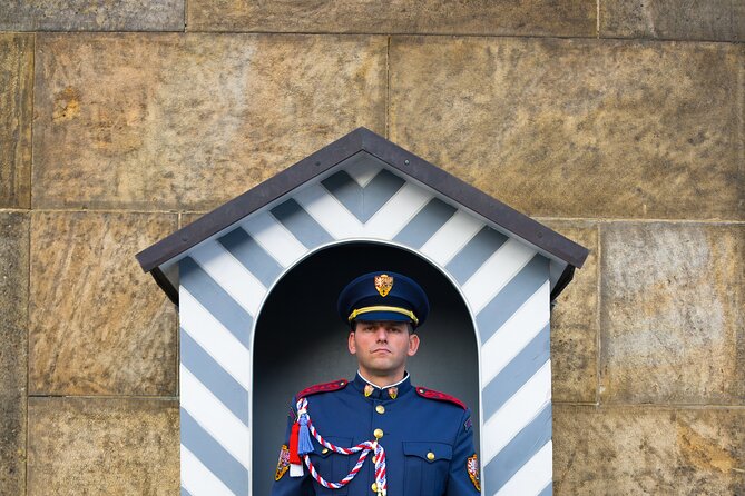 Skip the line: Prague Castle Interiors Tour with Local Guide - A 2.5-Hour Prague Castle Game Plan