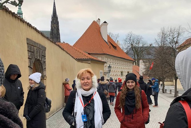 Small-Group Tour of Prague Castle with a local guide - Old Royal Palace interiors: where Czech rulers sat