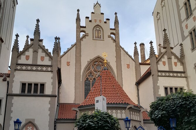 Small-Group Tour through the History of Jewish Prague - Why Inna’s guiding style makes the difference