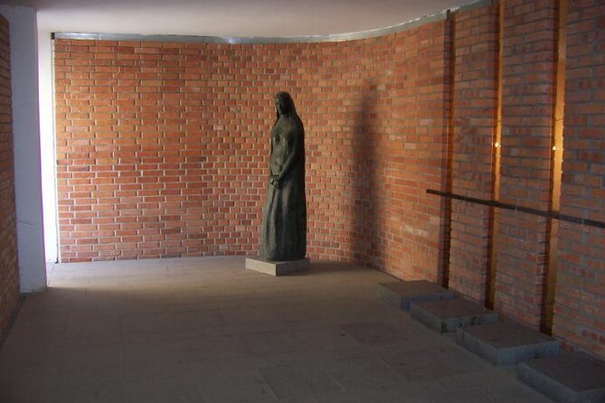 Terezin Tour Including Admission Ticket and Transfer & Audio - Mala Pevnost Small Fortress: Prison Design and the Reality of Confinement