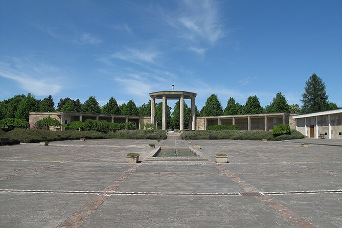 The only full Anthropoid tour with a visit to curve and Lidice, by private car - Lidice memorial: an idyllic meadow with a revenge story behind it