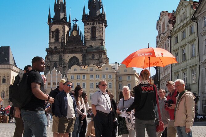The Prague Tour All Inclusive with Pick up, Boat Trip and Lunch - Hotel pickup and the downhill route that keeps you oriented