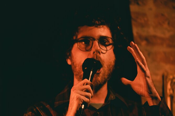 Thursday Night Stand Up Comedy at Kontakt Bar - How Comedy Quality Plays Out: What to Expect From New Material