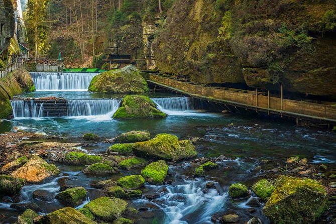 Top Full-Day Adventure: Bohemian & Saxon Switzerland from Prague - Stop 2: Pravčická Gate (5.5 km walk) plus skip-the-line access