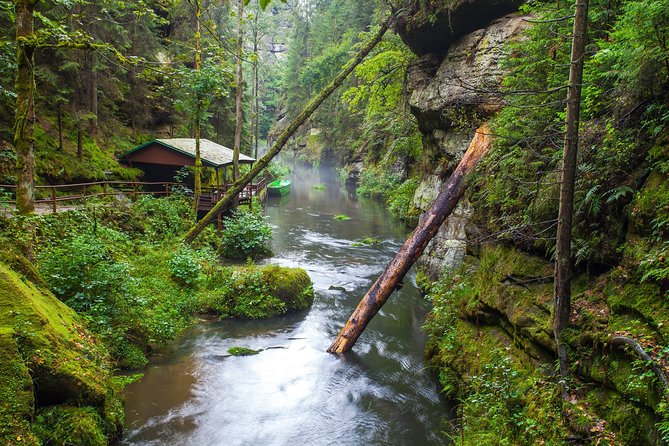 Top Full-Day Adventure: Bohemian & Saxon Switzerland from Prague - Stop 3: Hřensko lunch under the cliffs (and why it’s a smart break)