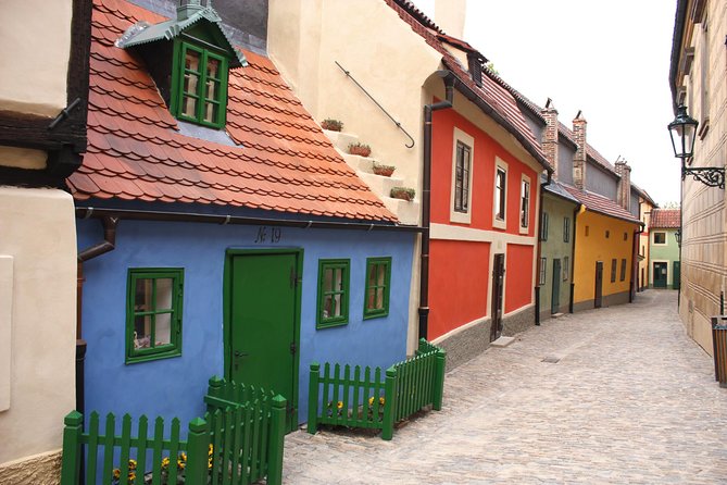 Two-Hour Morning Walking Tour of Prague Castle - Small-Group Reality: Walking Pace, Steps, and Hearing Your Guide