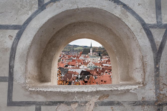 UNESCO Cesky Krumlov from Prague with Guided Tour and Transfer - Getting started in Prague: pickup point and day rhythm