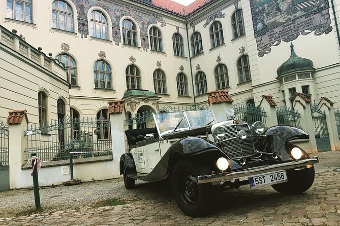 Vintage Cars Prague - Grand City Tour 150min / 1-6 pers. 2,5hrs - Pickup, private group feel, and how the 2.5 hours moves