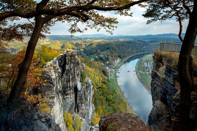 VIP Best Reviews: Bohemian & Saxon Switzerland from Prague - Bohemian Switzerland options: Pravčická brána and Sokoli hnizdo viewpoints