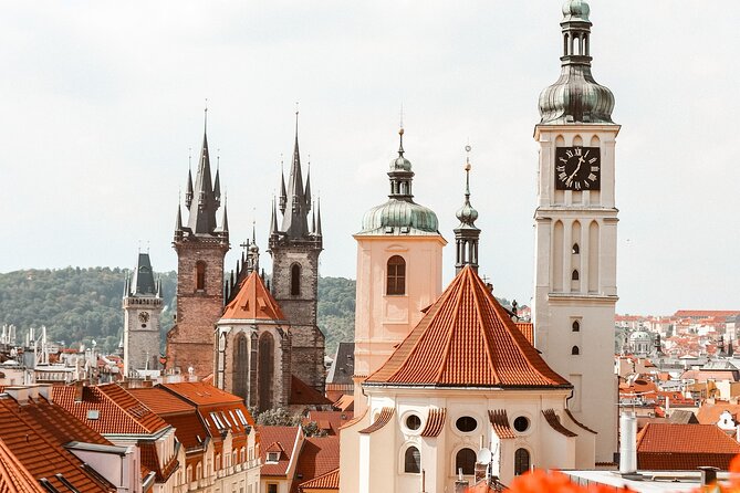 VIP Tour: Professional photos - You and Prague Best Monuments - Photo delivery and retouching: what you’re really buying