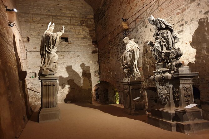 Vyšehrad Castle: Casemates and Gorlice - Gorlice and Casemates: Underground Walls, Baroque Statues, and Glass Sculptures