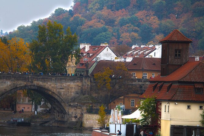 Walking through ages: 11th to 21st century, Prague flavoured - Josefov: stepping into Jewish Prague with architecture and legend