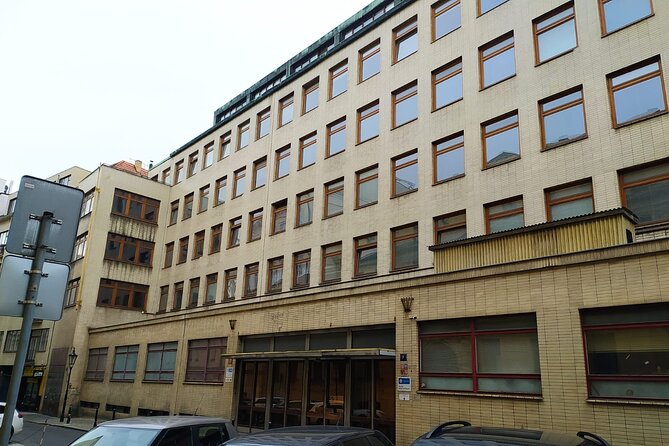 Wars and Totality Private Walking Tour in Prague - The Route in Order: From Independence Symbols to Totalitarian Shadows
