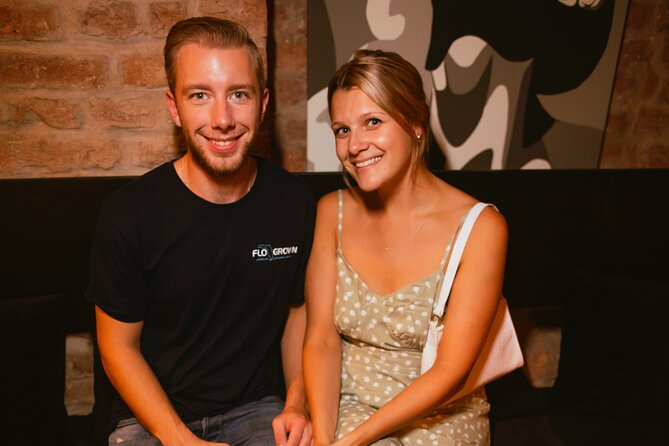 Wednesday Night Live Music and Cocktails Ticket in Kontakt Bar - Staff and atmosphere: why people keep bringing friends back