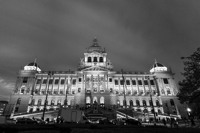 Welcome to Prague - Private Tour with Licensed Guide - Meeting Jana, Starting at 9:00, and Choosing the Easiest Pickup